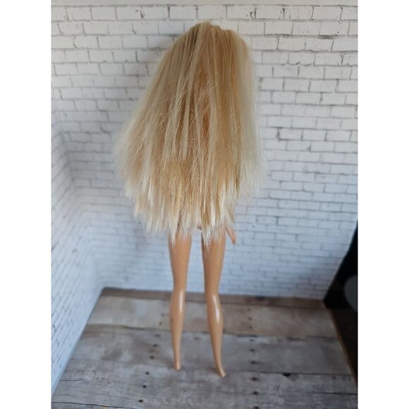 Mattel 2005 My Scene Kennedy Doll Birthday Club Shoulder Tattoo Barbie Fashion - Picture 3 of 3